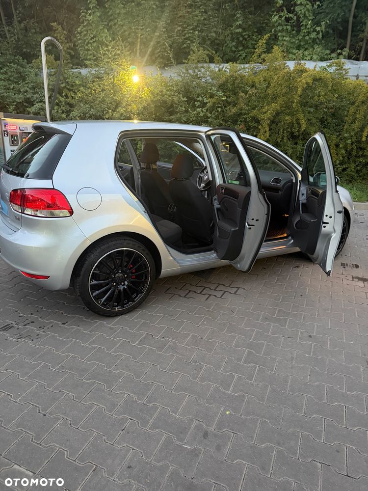 Volkswagen Golf 1.6 TDI Comfortline - 5