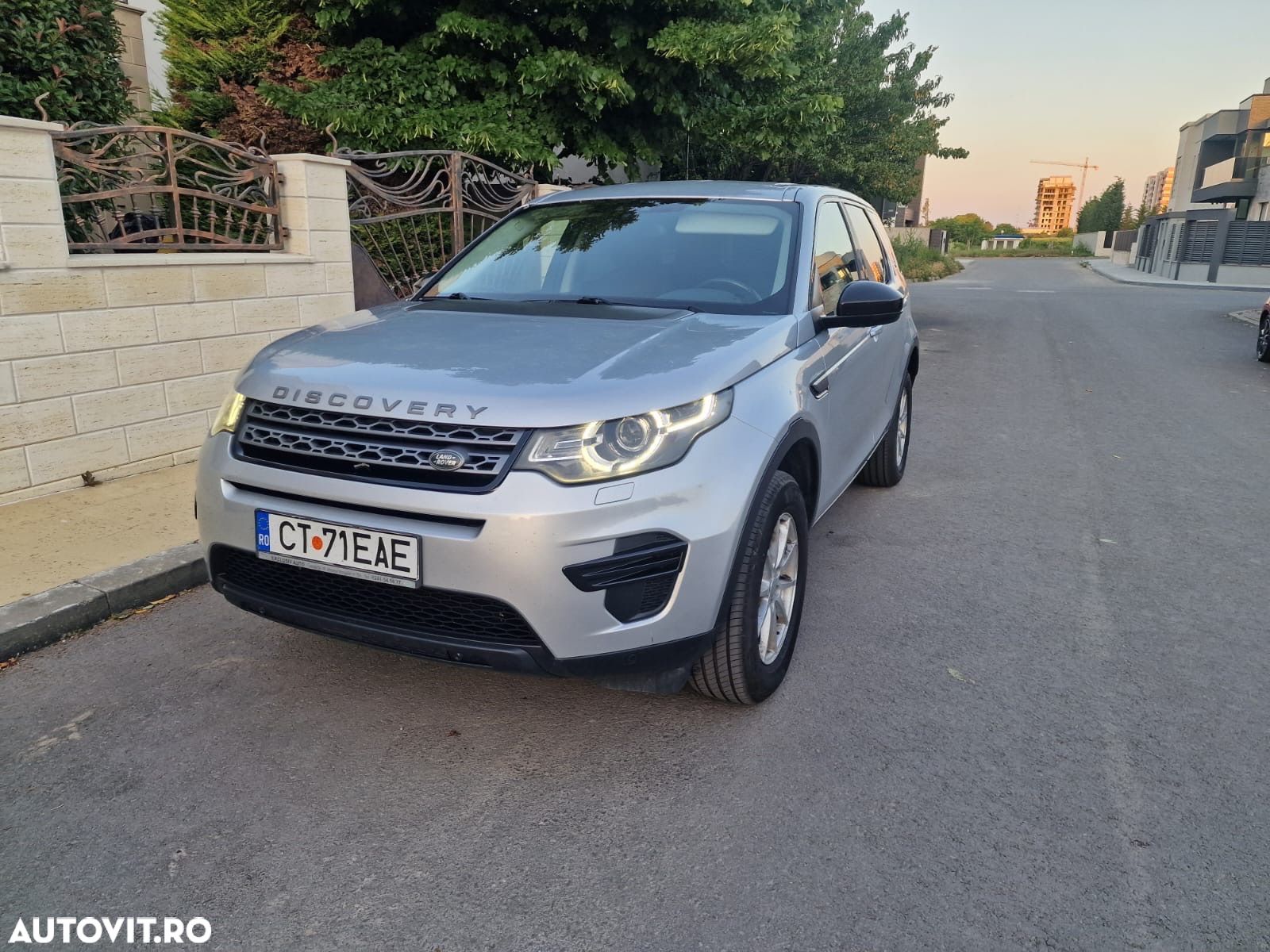 Land Rover Discovery Sport 2.0 l TD4 HSE Aut. - 1
