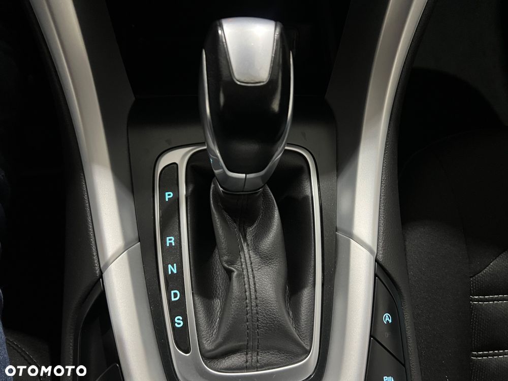 Ford Mondeo - 34