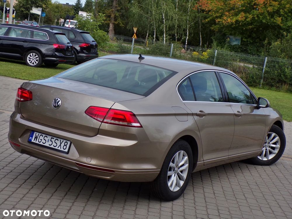Volkswagen Passat 1.6 TDI (BlueMotion Technology) Comfortline - 14