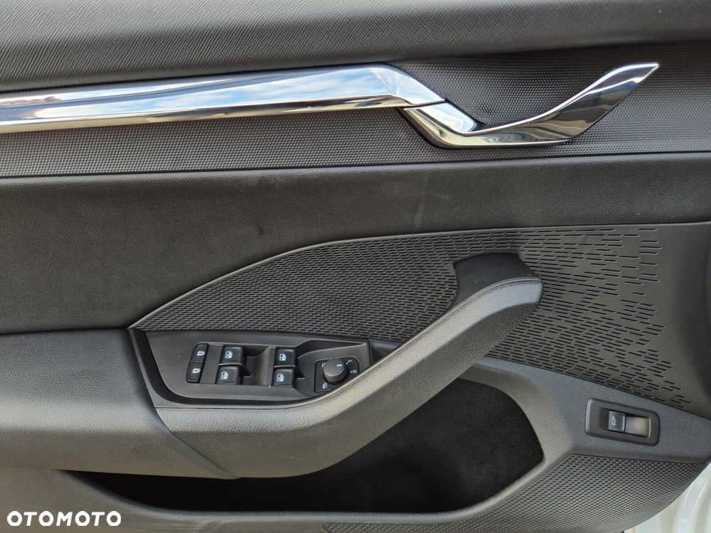 Skoda Octavia 2.0 TDI 4x4 Scout DSG - 13