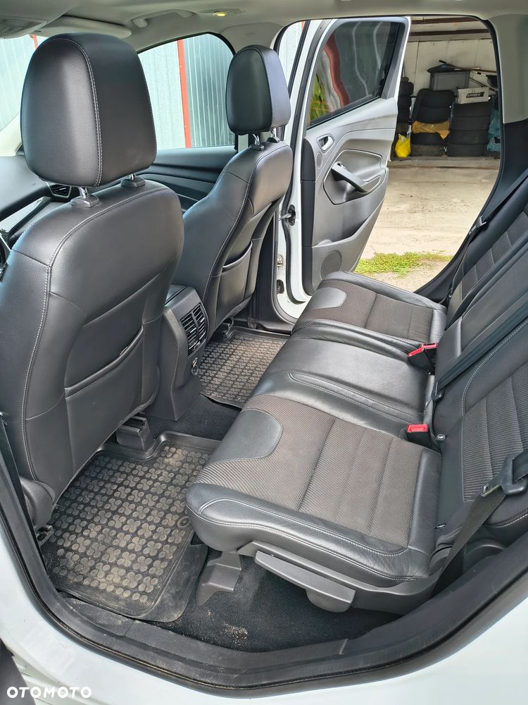 Ford Kuga - 6