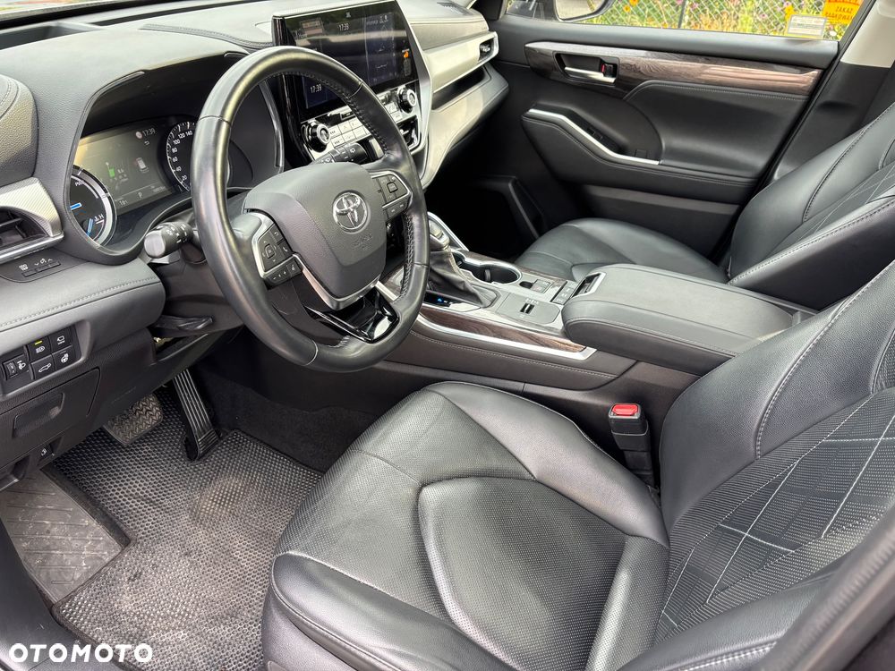 Toyota Highlander 2.5 Hybrid Executive - 17