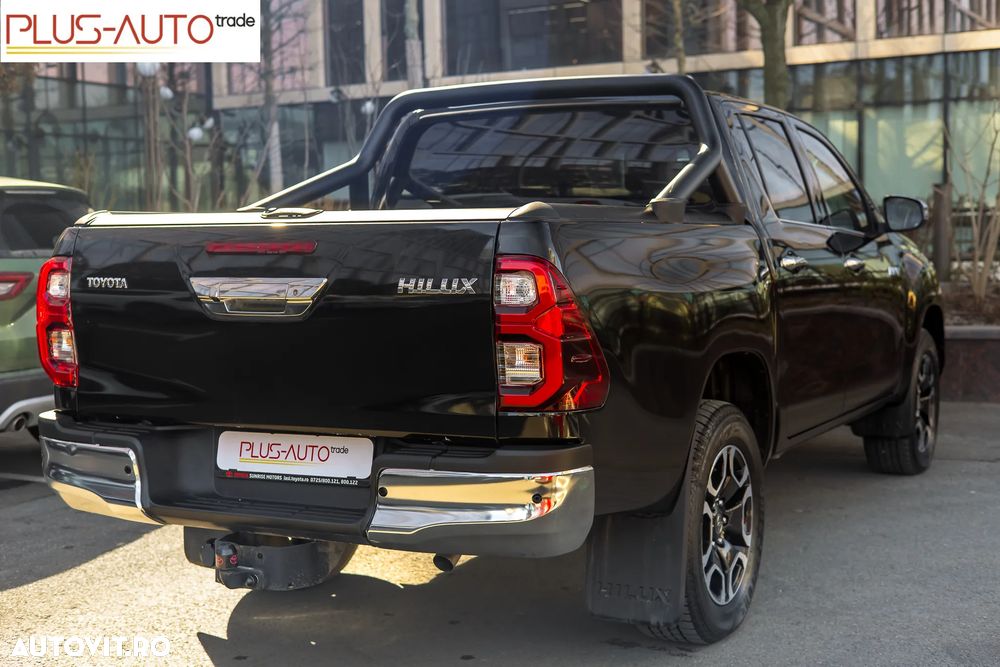 Toyota Hilux 2.8D 204CP 4x4 Double Cab AT Executive - 12