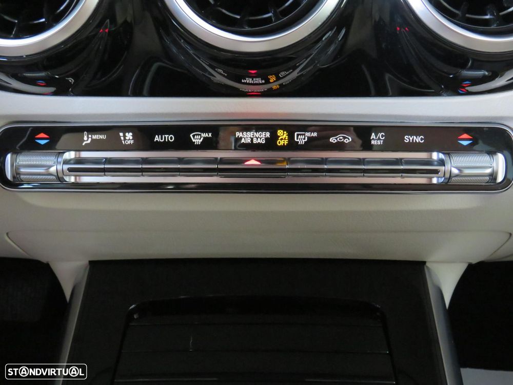 Mercedes-Benz GLA 180 d Style - 47