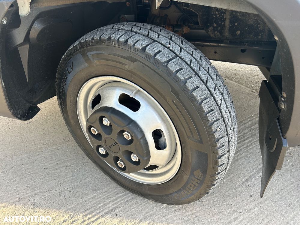 Iveco Daily 3.0 D BOX 8 EUROPALETI AXA DUBLA SPATE - 28