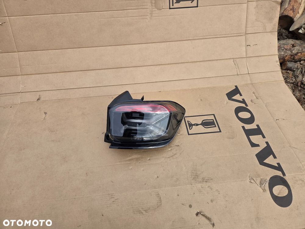 lampa prawa prawy tylna tył Jeep Avenger 52170736 0052170736 68664747AA - 2