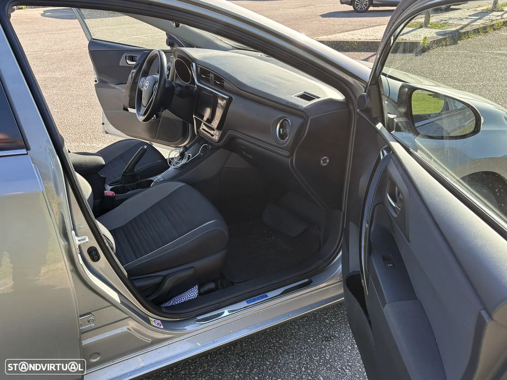 Toyota Auris 1.8 HSD Exclusive+Navi - 7