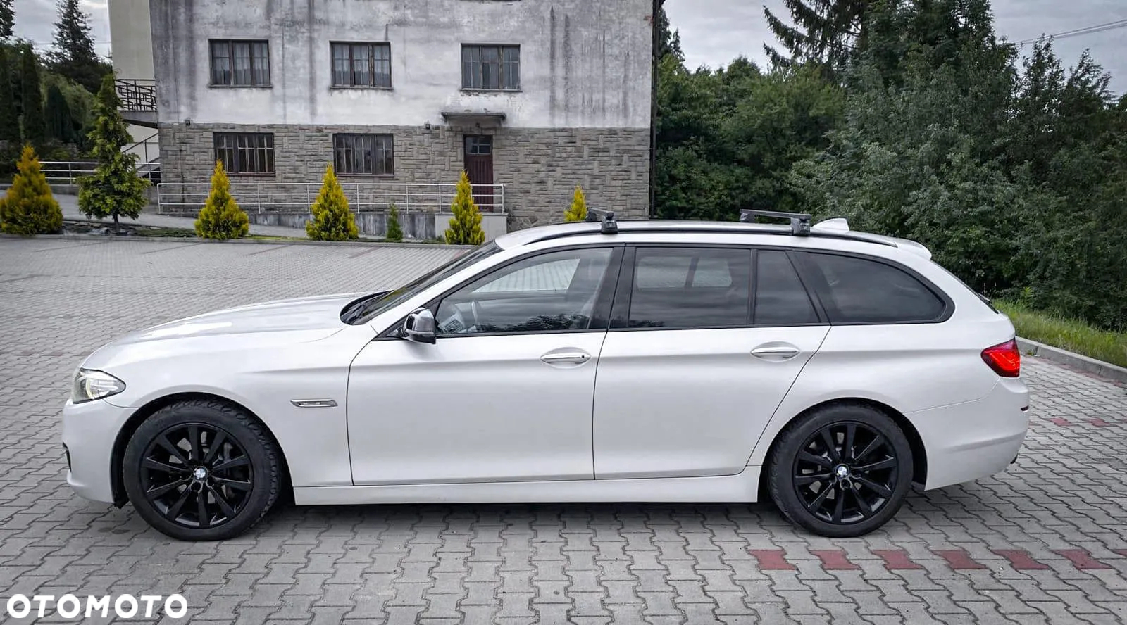 BMW Seria 5 525d xDrive Touring Luxury Line - 3