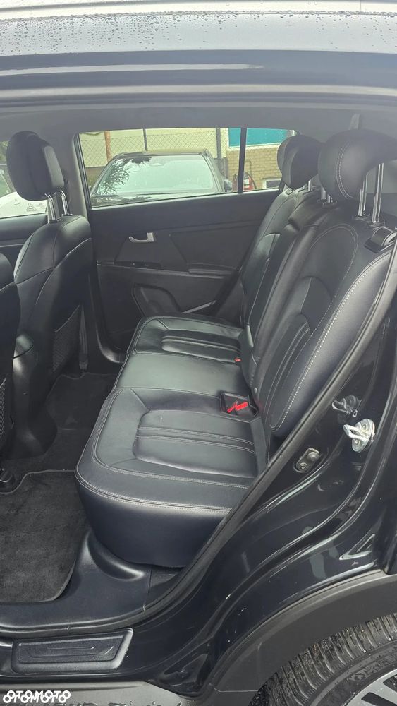 Kia Sportage 2.0 CRDI 4WD Automatik Spirit - 12