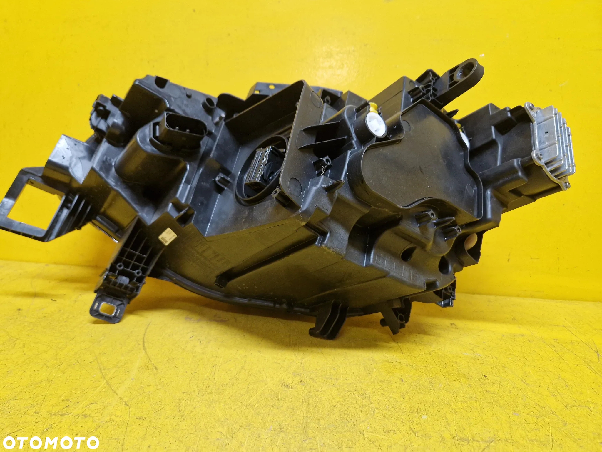 VW ID4 ID.4 LAMPA PRAWA PRZOD IQ LED 11B941036M - 8