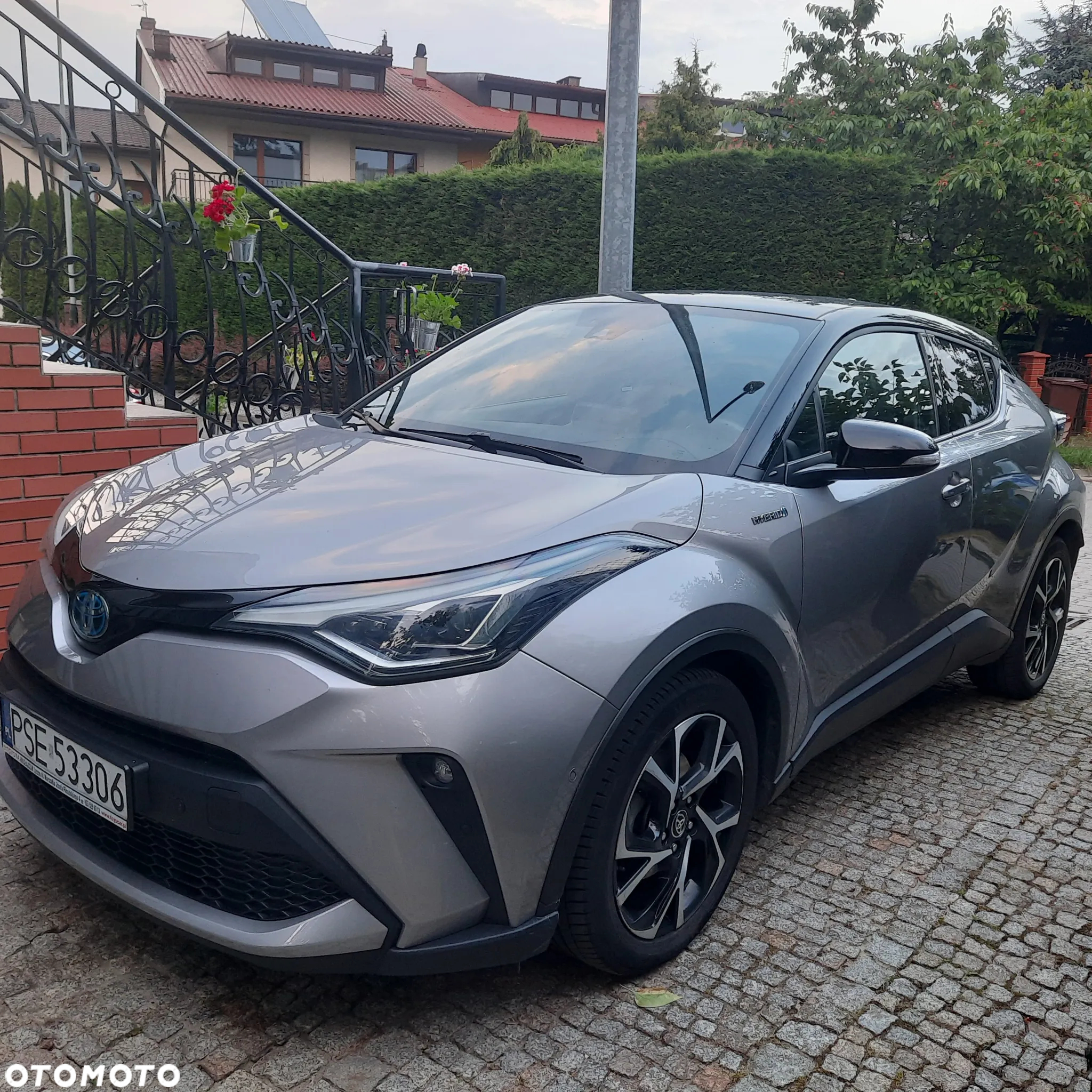 Toyota C-HR 1.8 Hybrid GPF Selection - 2