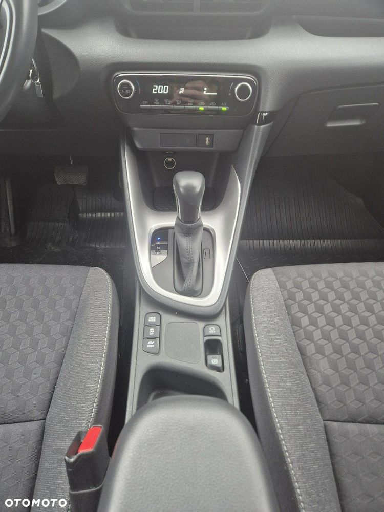 Toyota Yaris - 14