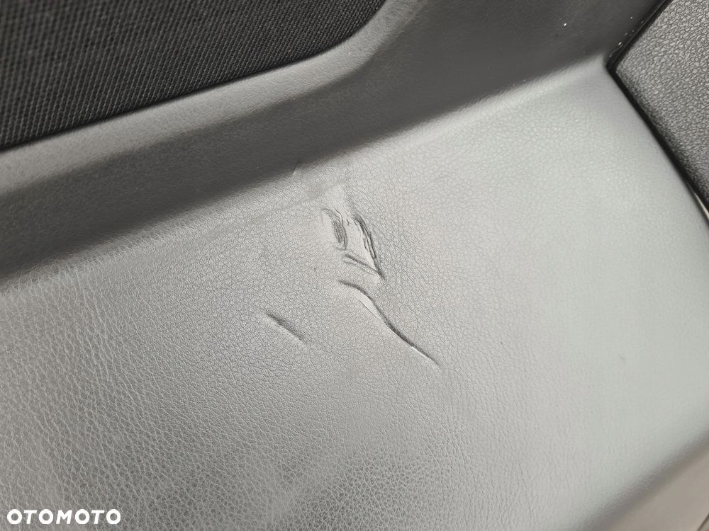 VW T5 MULTIVAN HIGHLINE tapicerka boczek prawy tył - 5