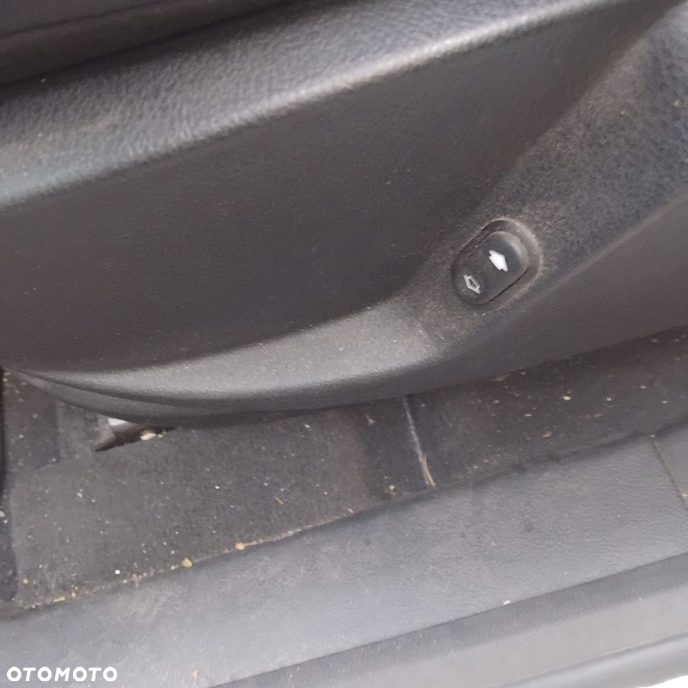 Ford Galaxy 2.0 TDCi DPF Titanium - 17