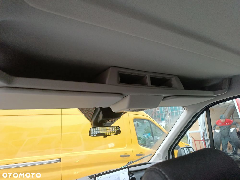 Ford Transit - 18