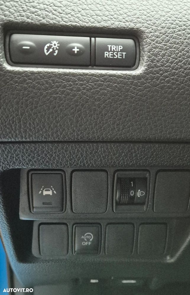 Nissan Qashqai 1.5 DCI N-CONNECTA - 24