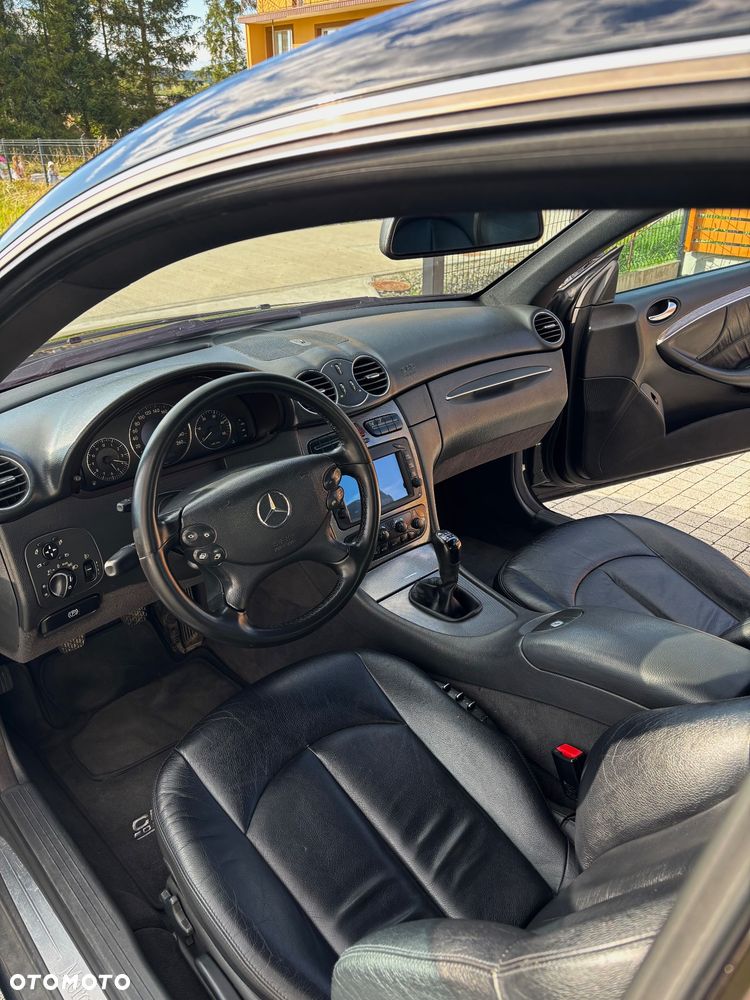 Mercedes-Benz CLK 270 CDI Avantgarde - 10