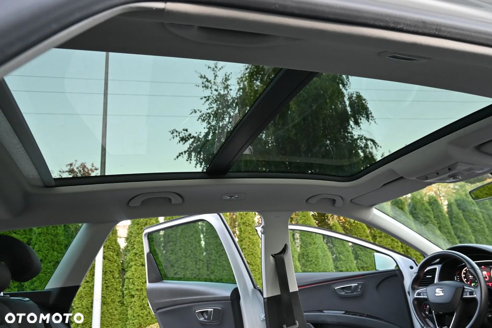 Seat Leon Sportstourer 2.0 TSI OPF DSG FR Plus - 27