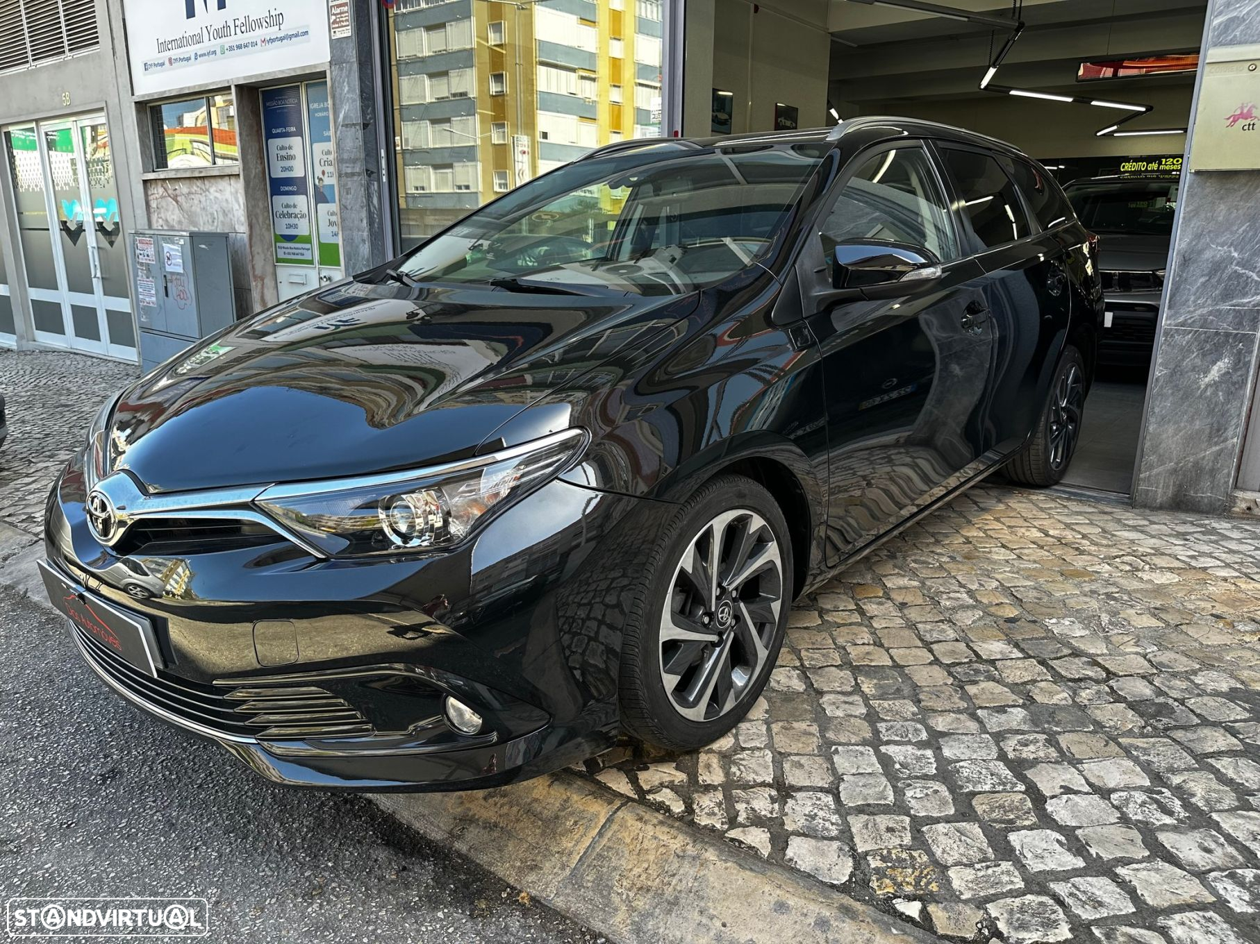 Toyota Auris Touring Sports 1.6 D-4D Exclusive+Navi - 4