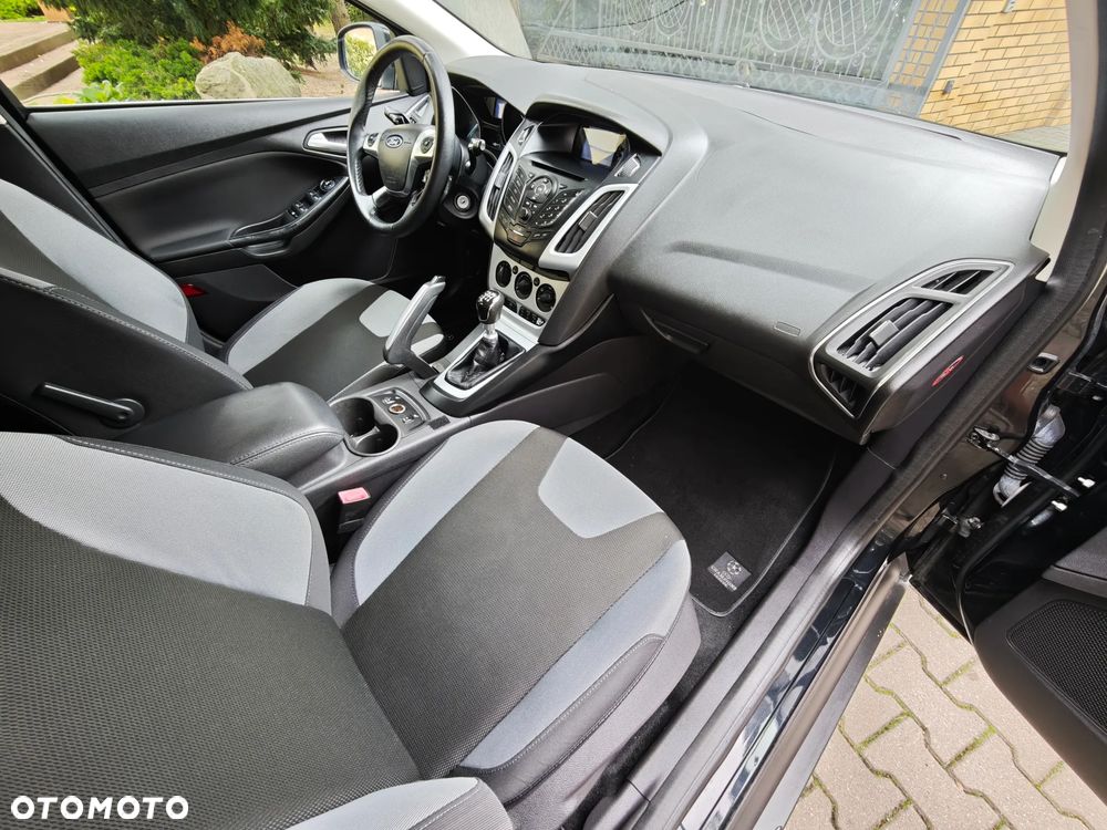 Ford Focus 1.6 TDCi DPF Champions Edition - 26