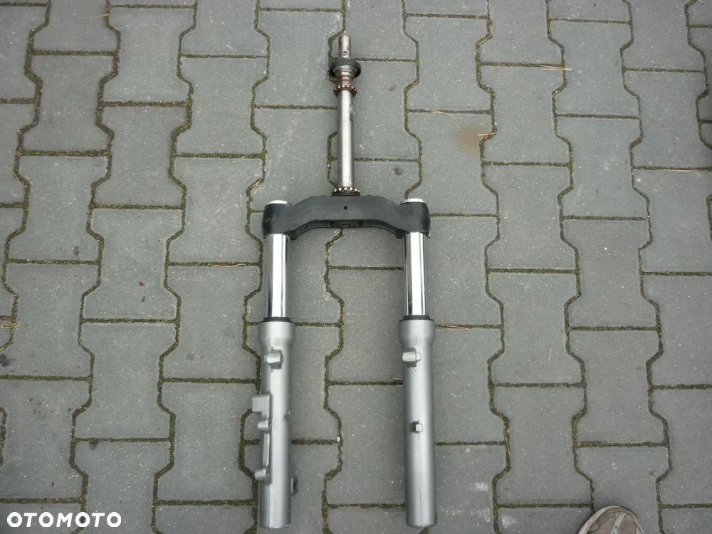 Widelec teleskopy Suzuki AN 400 Burgman 99-2002