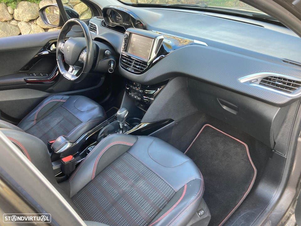 Peugeot 2008 1.2 PureTech GT Line EAT6 - 3
