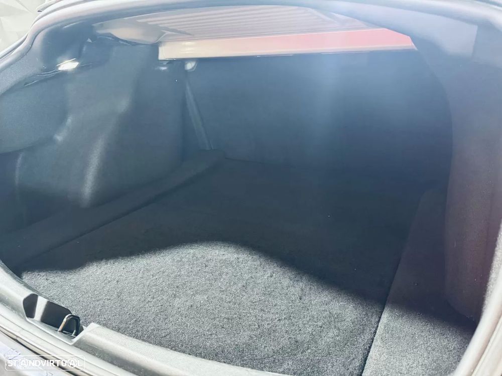 Tesla Model 3 Long Range AWD Dual Motor Performance - 15