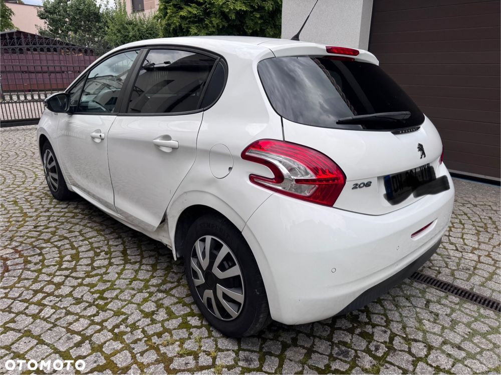 Peugeot 208 PureTech 82 Urban Move - 4