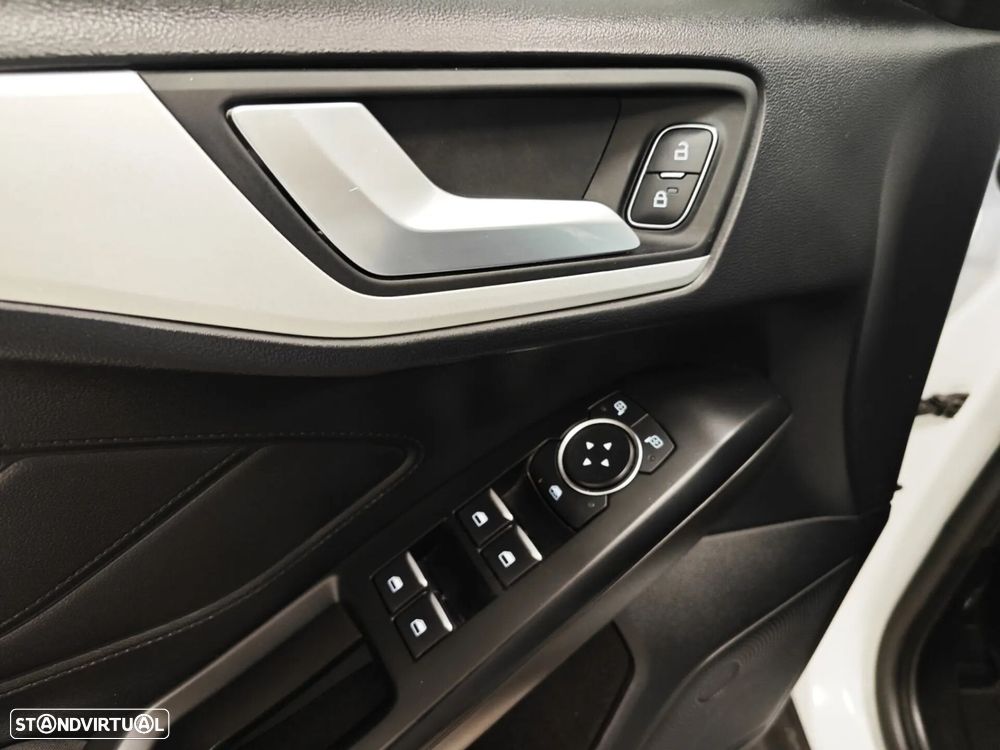 Ford Focus SW 1.0 EcoBoost MHEV Connected - 23