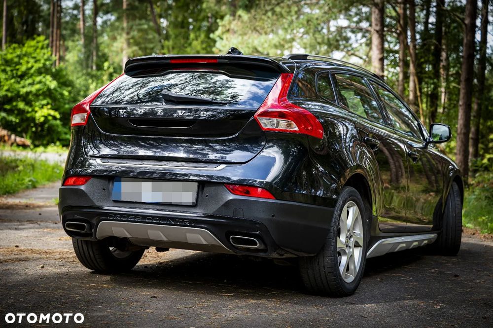 Volvo V40 D4 Momentum - 14
