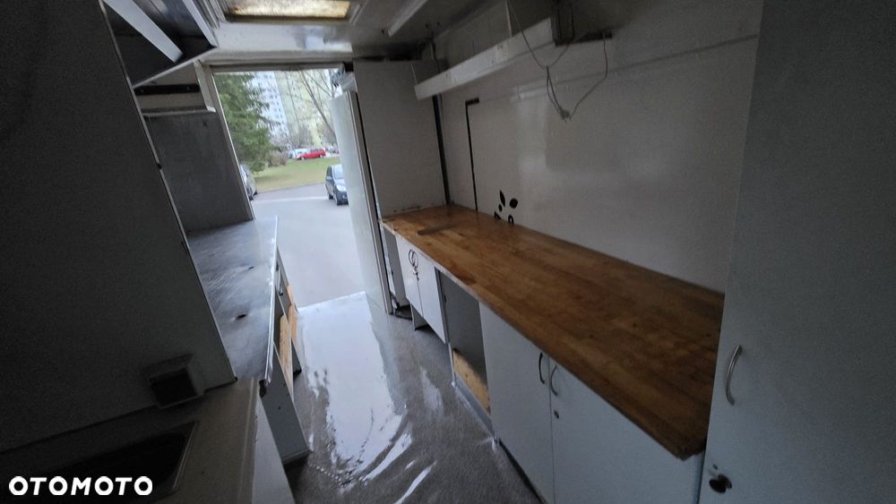 Mercedes-Benz Sprinter - 9