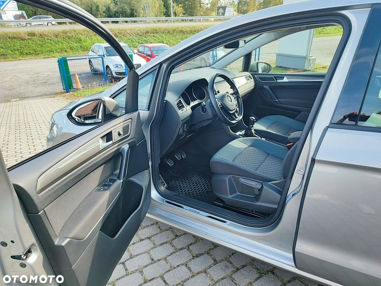 Volkswagen Golf Sportsvan - 10