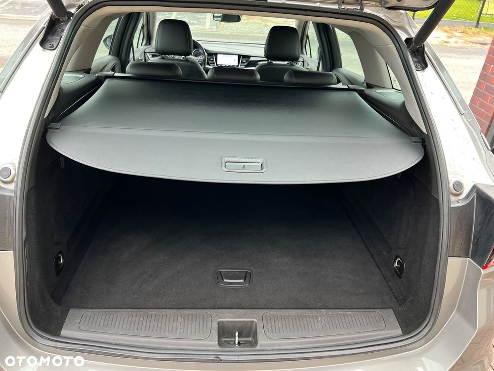 Opel Astra 1.4 Turbo Start/Stop Sports Tourer Innovation - 23