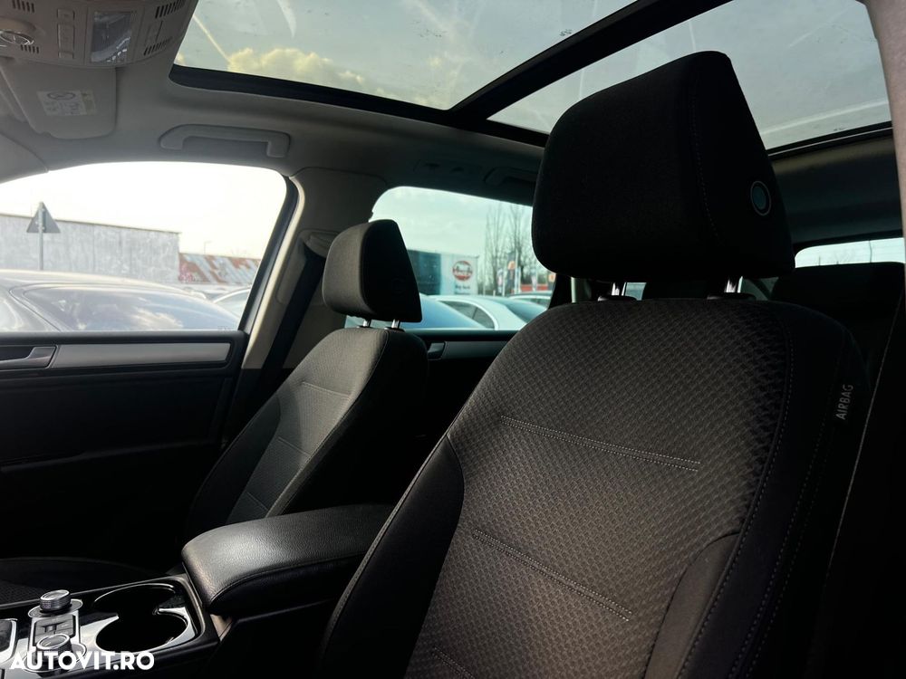 VOLKSWAGEN Touareg 2015 — imagine 43