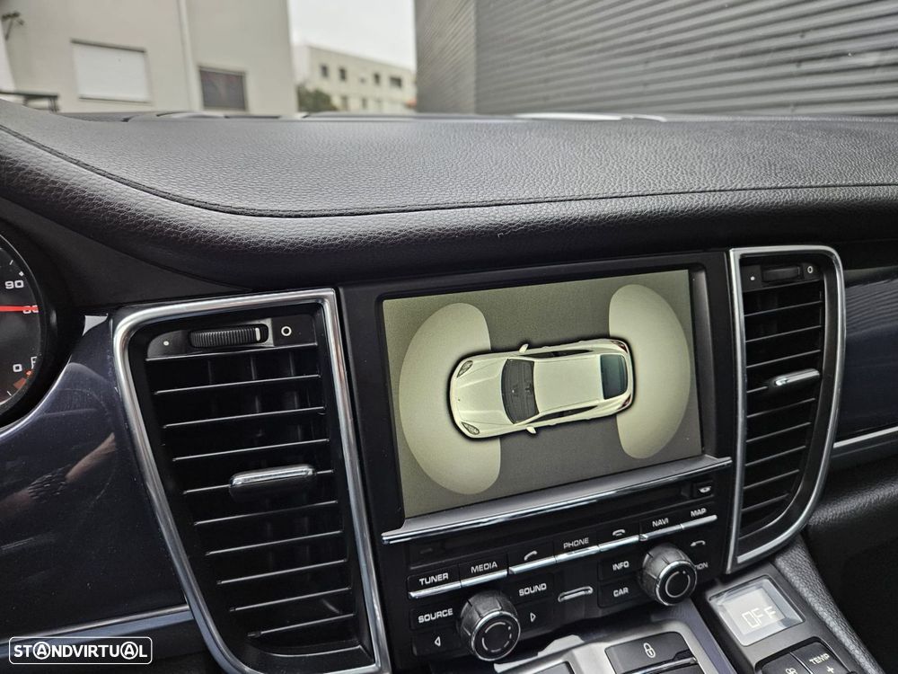 Porsche Panamera Standard - 21