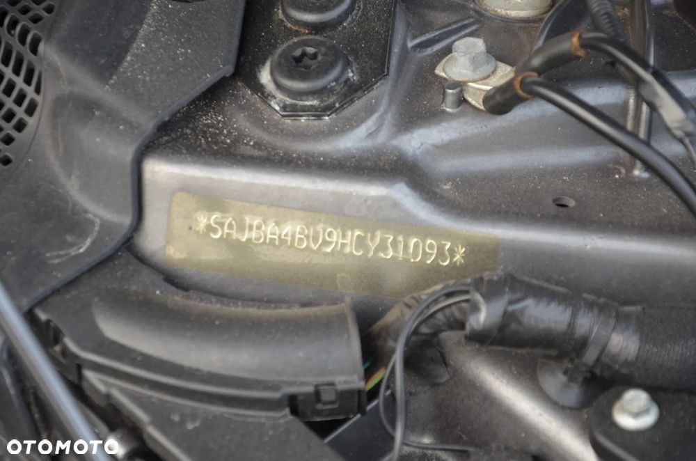 Jaguar XF 3.0 V6 AWD S - 38