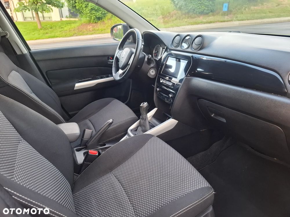 Suzuki Vitara 1.6 (4x2) Comfort+ - 17
