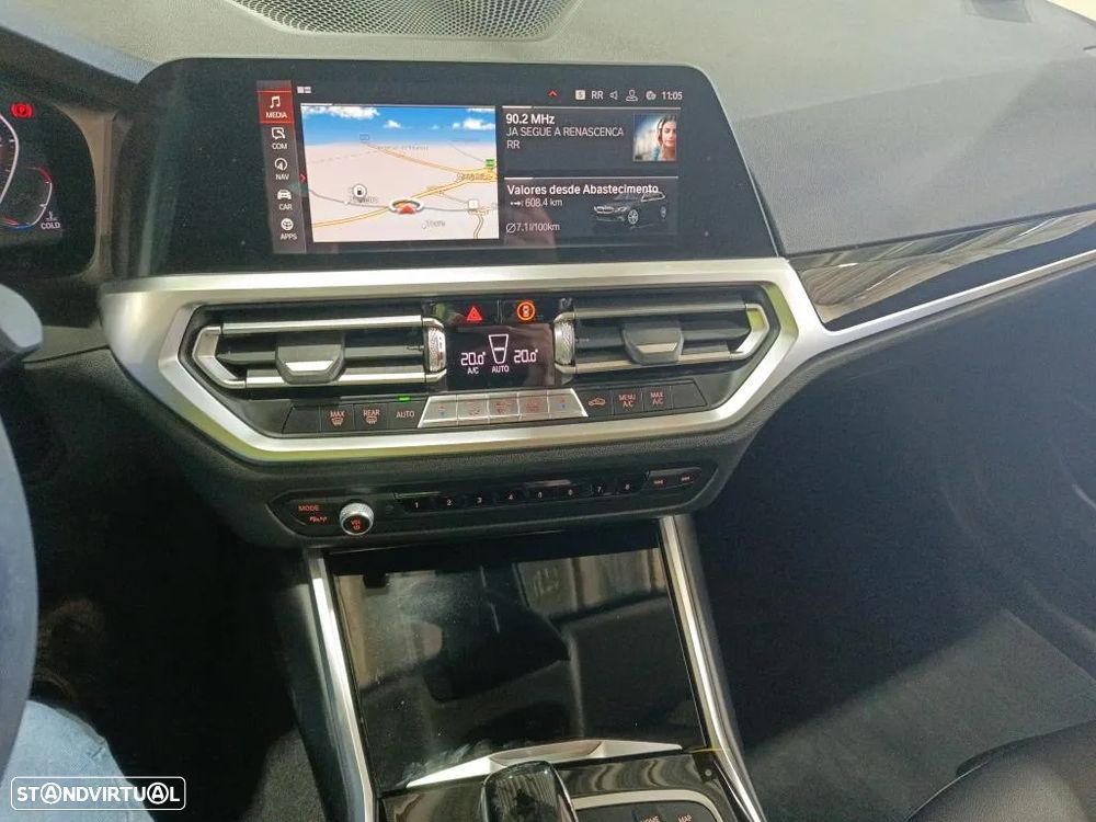 BMW 320 d Touring Auto - 7
