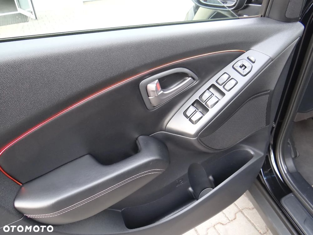 Hyundai ix35 1.7 CRDi Premium 2WD - 19