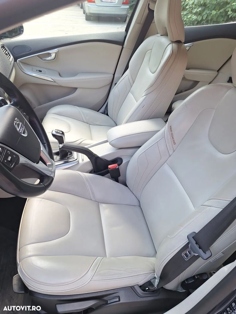 Volvo V40 D2 Ocean Race - 13