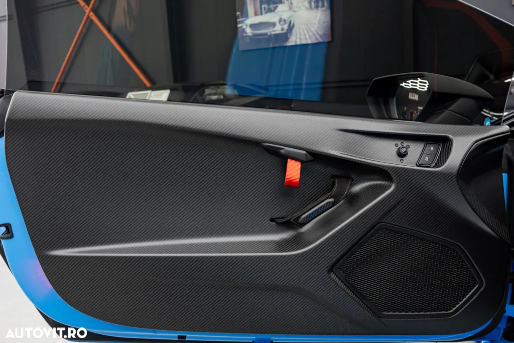 Lamborghini Huracan - 38