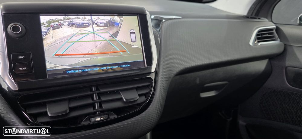 Peugeot 208 1.2 VTi Allure - 8