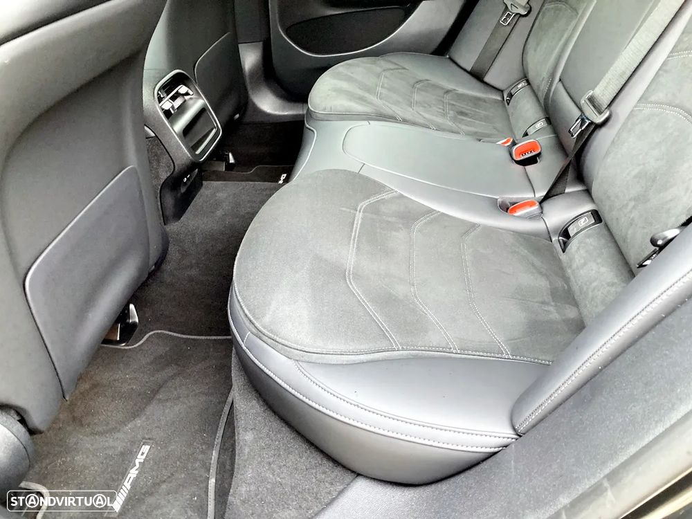 Mercedes-Benz E 300 e AMG Line - 23