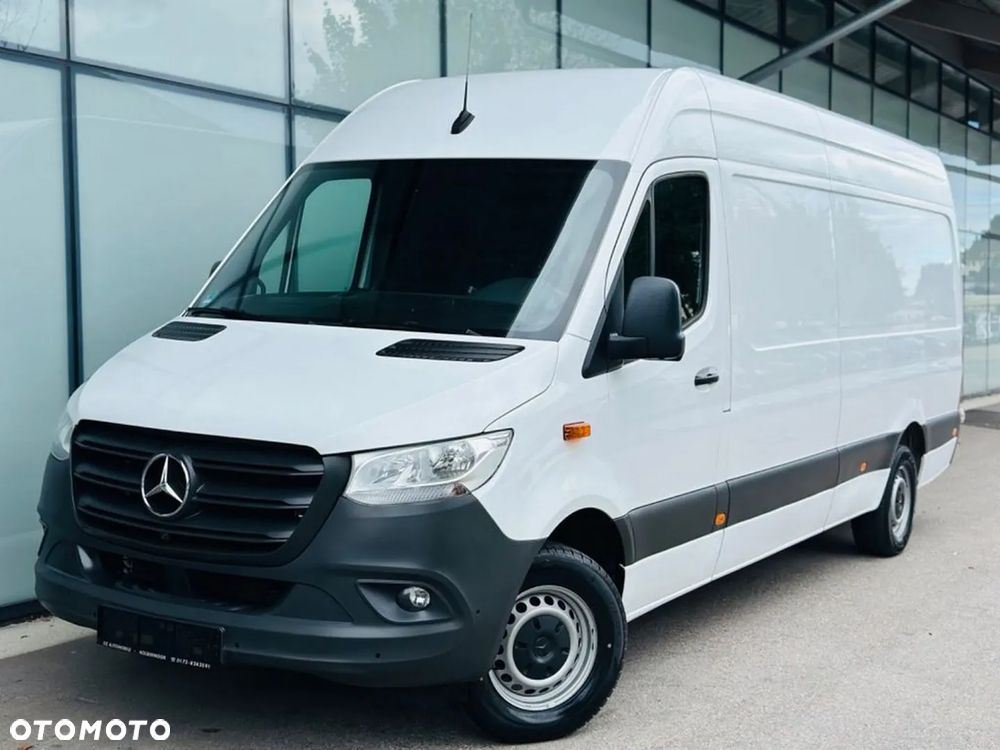 Mercedes-Benz Sprinter - 1