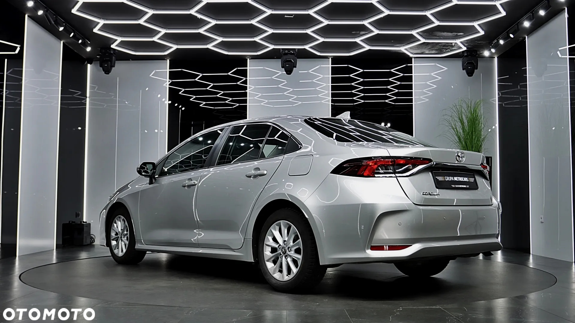 Toyota Corolla 1.6 Comfort - 6