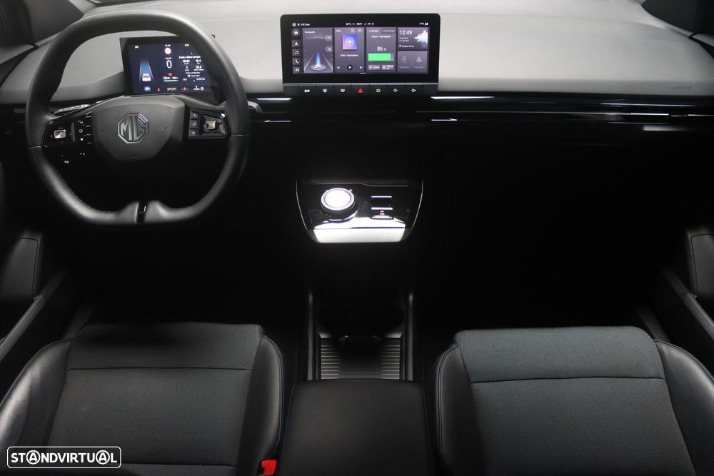 MG MG4 64 kWh Luxury - 12