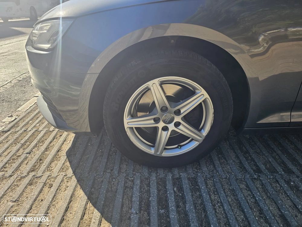 Audi A4 Avant 2.0 TDi S tronic - 20