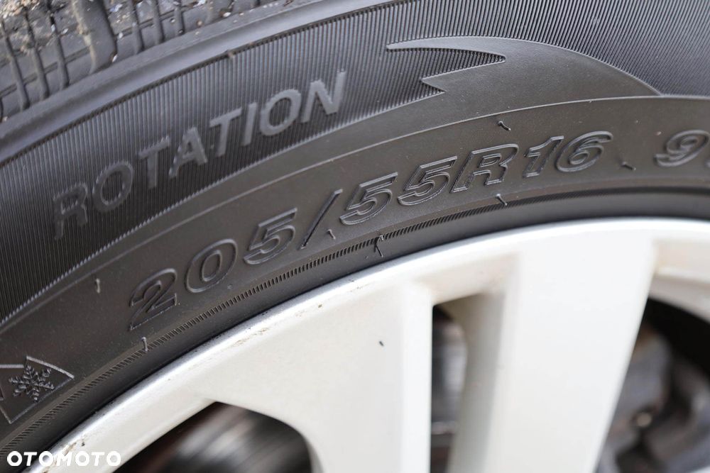 Toyota Corolla 1.8 Hybrid Comfort - 10