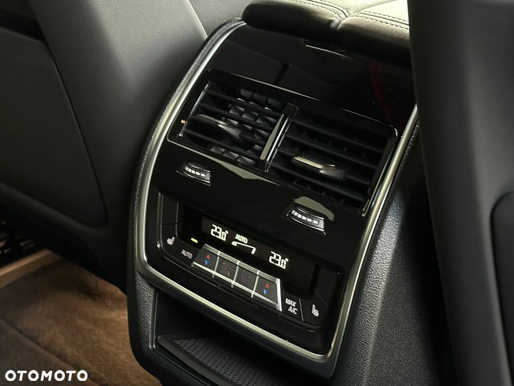 BMW XM PHEV sport - 20